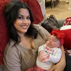 Meet your Posher, Carlina